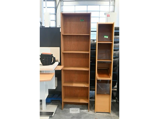 Open houten kast - afbeelding 2 van  4