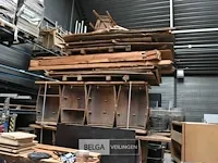 Open ski hut, party hut, thema wintervakantie, met bijpassende decoratie - afbeelding 1 van  9