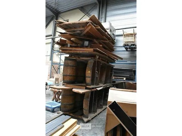 Open ski hut, party hut, thema wintervakantie, met bijpassende decoratie - afbeelding 3 van  9