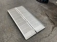 Opklapbare aluminium oprijramp - afbeelding 2 van  2