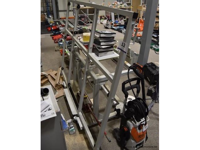 Opklapbare werktafel - afbeelding 1 van  2