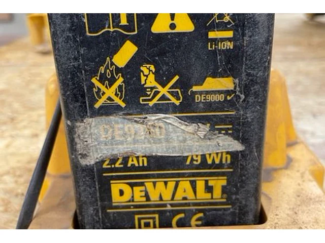 Oplaadstation, 1 batterij dewalt - afbeelding 2 van  3