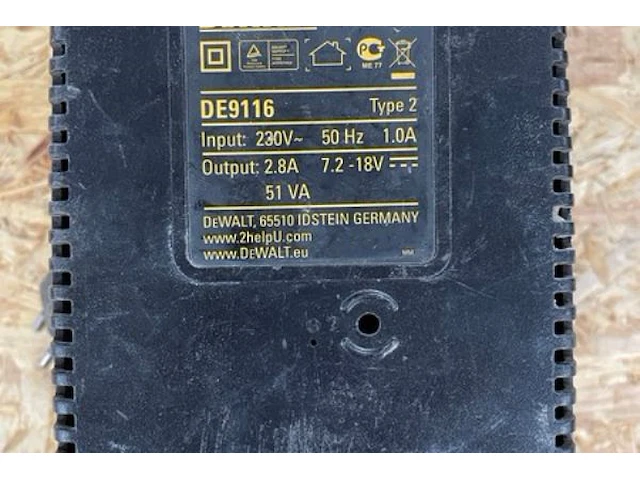 Oplaadstation, 2 batterijen dewalt - afbeelding 2 van  3