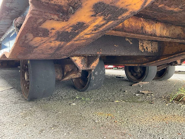 Opleggerchassis voor onderdelen - afbeelding 2 van  11