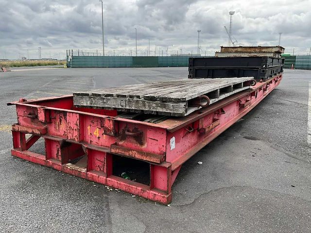 Opleggerchassis voor onderdelen - afbeelding 1 van  14