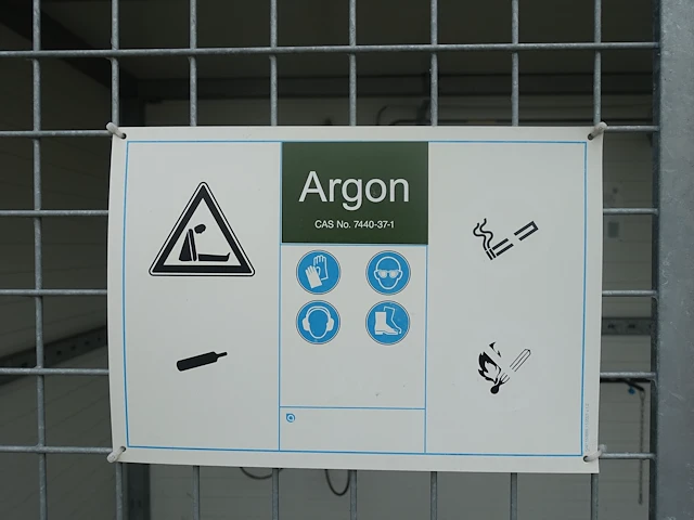 Oplsagplaats voor gasflessen - afbeelding 6 van  12