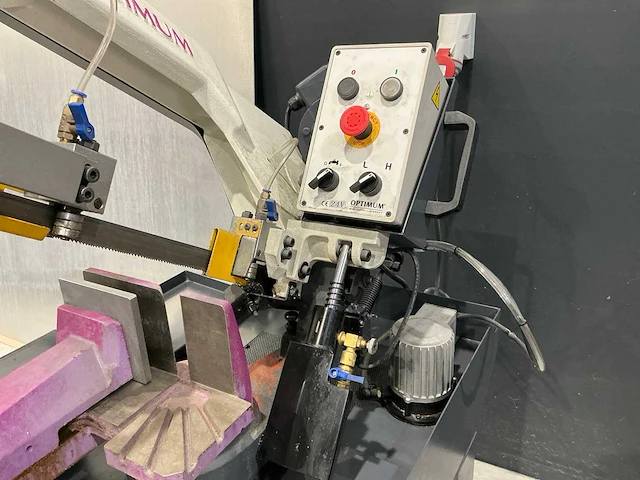 Optimum s275n metalen horizontale bandzaagmachine + rollenbandsysteem optimum - 2021 - afbeelding 13 van  15