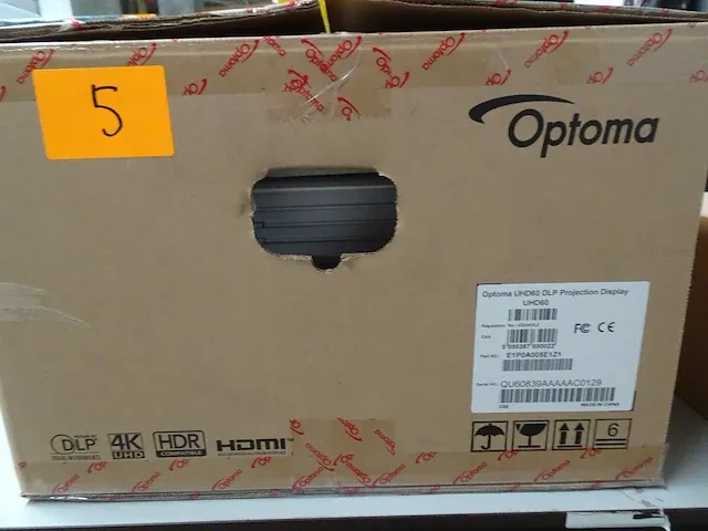 Optoma 4k projector + ceiling mount - afbeelding 2 van  6