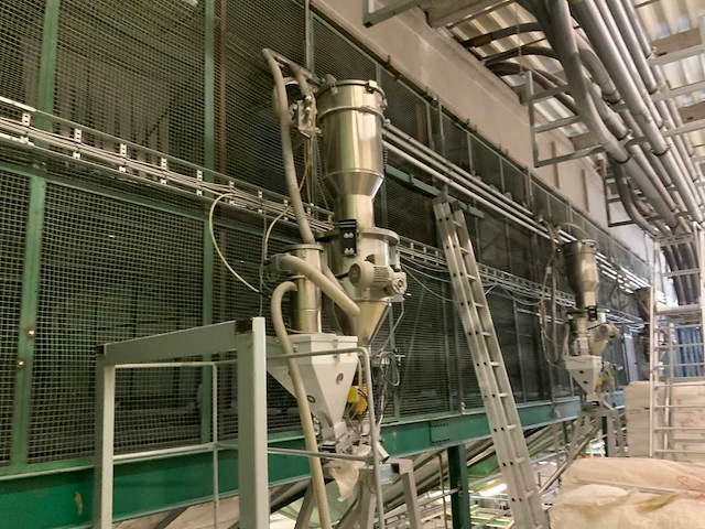 Opvang silo’s voor pet flessen (4x) - afbeelding 10 van  17