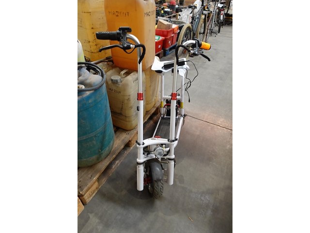Opvoubaar elek step motovia - afbeelding 2 van  4