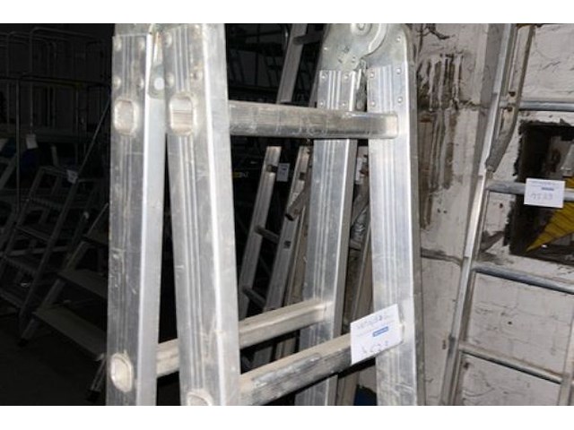 Opvouwbare ladder - afbeelding 2 van  3