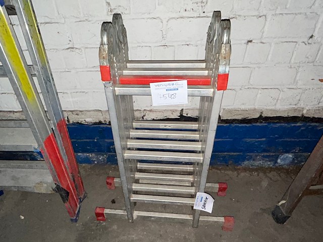 Opvouwbare ladder - afbeelding 1 van  3