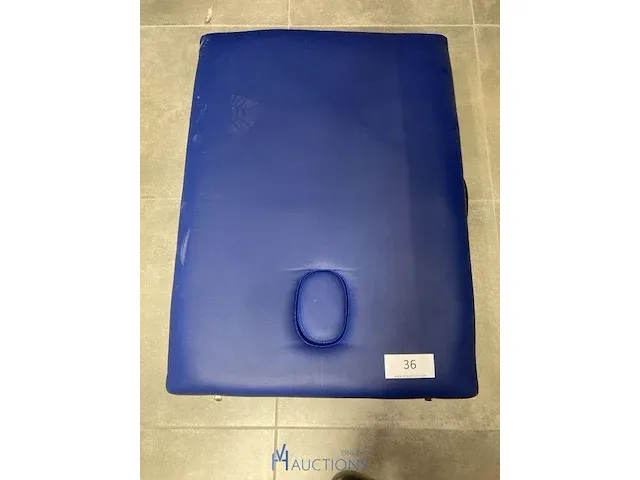 Opvouwbare massagetafel nn - afbeelding 1 van  3