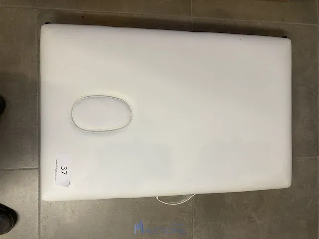Opvouwbare massagetafel nn - afbeelding 1 van  3