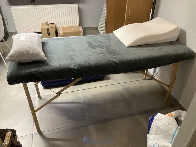 Opvouwbare massagetafel physionics - afbeelding 2 van  5