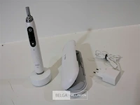 Oral-b io 10s white elektrische tandenborstel - afbeelding 3 van  3