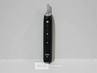 Oral-b io 5s black elektrische tandenborstel - afbeelding 2 van  3