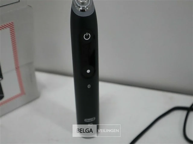Oral-b io 9 elektrische tandenborstel zwart - afbeelding 2 van  2