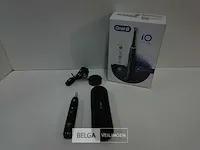 Oral-b io8s black onyx elektrische tandenborstel