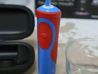 Oral-b kinder elektrische tandernborstel - afbeelding 2 van  3