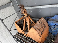 Oranje grijpbak - afbeelding 9 van  10