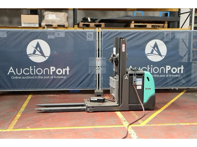 Orderpicker mitsubishi velia elektrisch 2020 - afbeelding 1 van  1