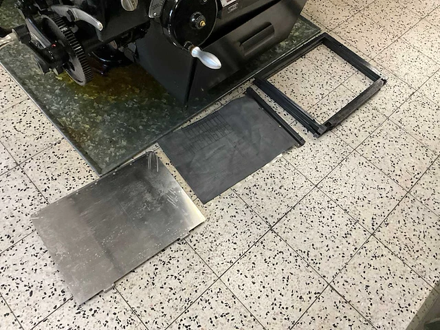 Original heidelberg degelpers - afbeelding 7 van  17
