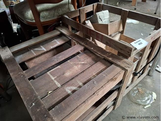 Originele antieke aardbeibakken - afbeelding 1 van  2