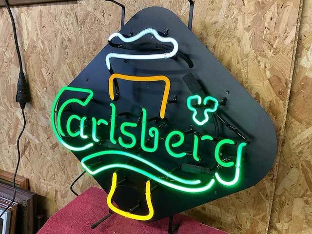 Originele carlsberg neon lichtreclame - afbeelding 1 van  4