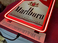 Originele marlboro neon lichtreclame - afbeelding 2 van  5