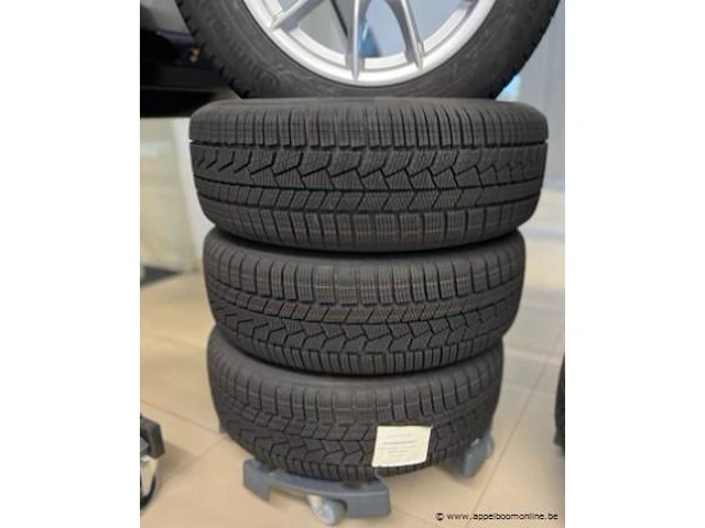 Originele nieuwe bmw alu velgenset 16'' model v-spaak 390, voor bmw 3-reeks (vorig model f30-f31), met winterbanden, bandenmaat 205/60r16 92h - afbeelding 3 van  4