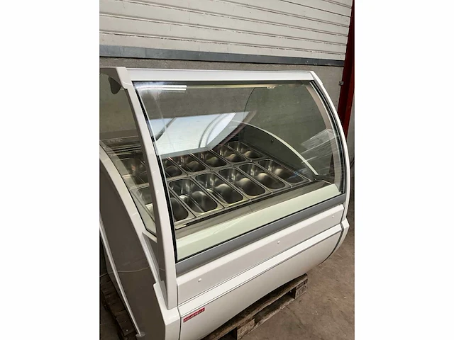 Oscartielle - dorado gelato 12 - schepijsvitrine - afbeelding 4 van  8