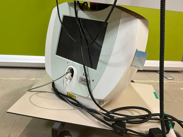 Osyris pharaon 980 laser liposuctieapparaat - afbeelding 4 van  6