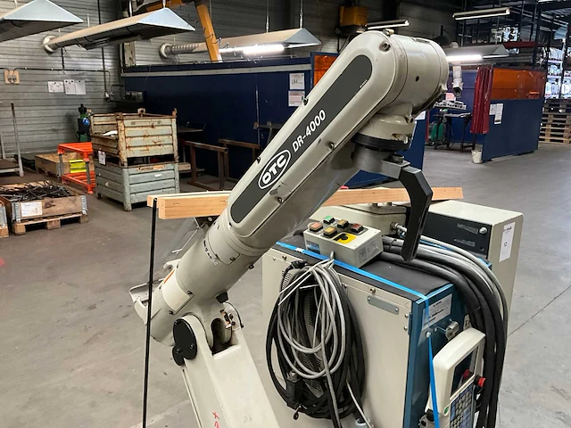 Otc dr-4000 robotarm - afbeelding 11 van  14