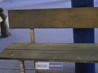 Oud houten bankje - afbeelding 2 van  4