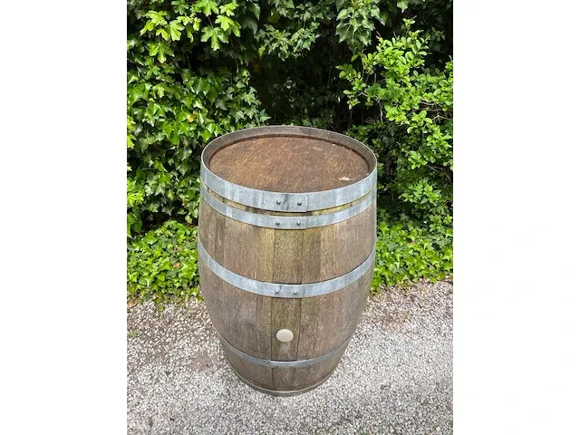 Oud houten wijnvat of regenton - afbeelding 4 van  6