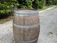 Oud houten wijnvat of regenton - afbeelding 6 van  6