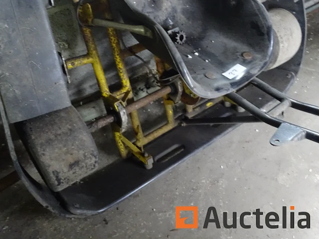 Oud karting chassis voor 160 cc motor - afbeelding 3 van  5