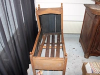 Oud kinderschommelbed - afbeelding 2 van  3