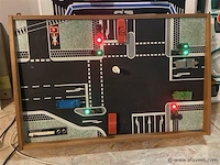 Oud leermodel verkeerslichten - afbeelding 1 van  8
