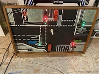 Oud leermodel verkeerslichten - afbeelding 8 van  8