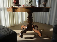 Oud tafeltje op rolvoet - afbeelding 4 van  6