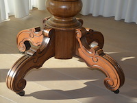 Oud tafeltje op rolvoet - afbeelding 5 van  6