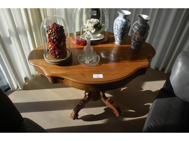 Oud tafeltje op rolvoet - afbeelding 2 van  6