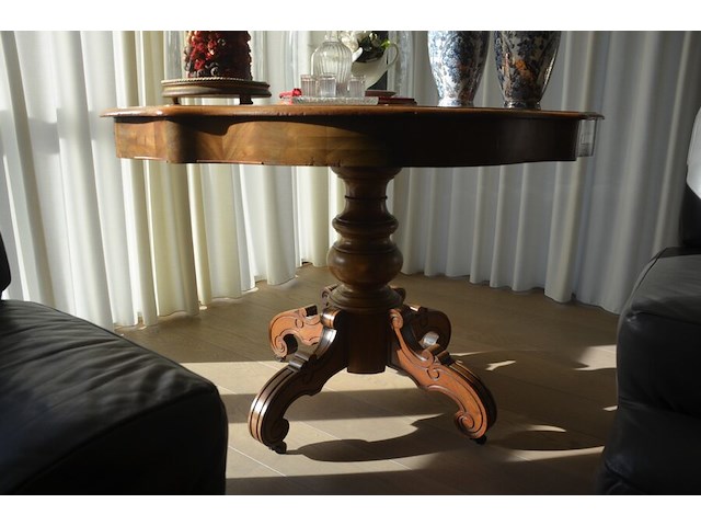 Oud tafeltje op rolvoet - afbeelding 4 van  6