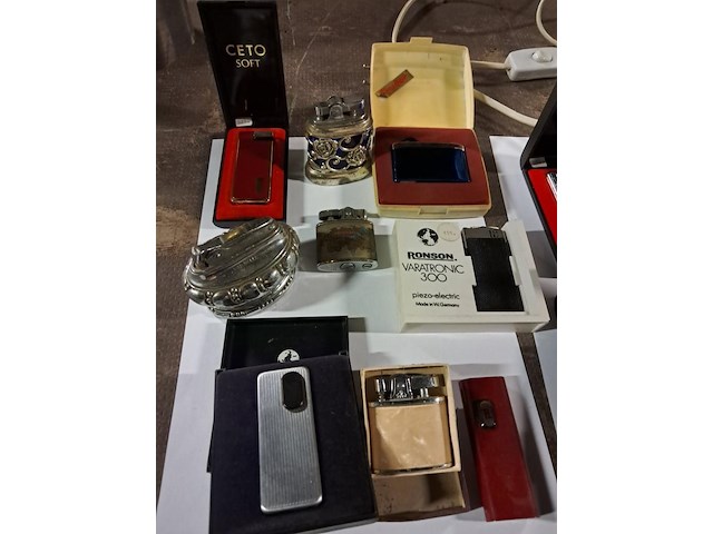 Oude aanstekers 15 st - afbeelding 2 van  3