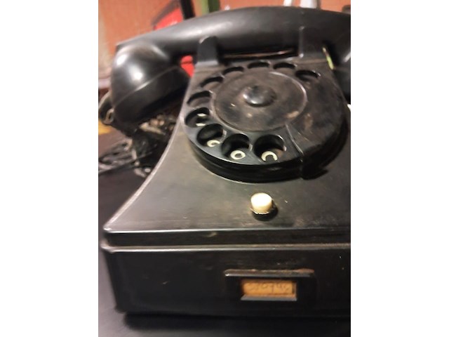 Oude bakeliet telefoon - afbeelding 2 van  4