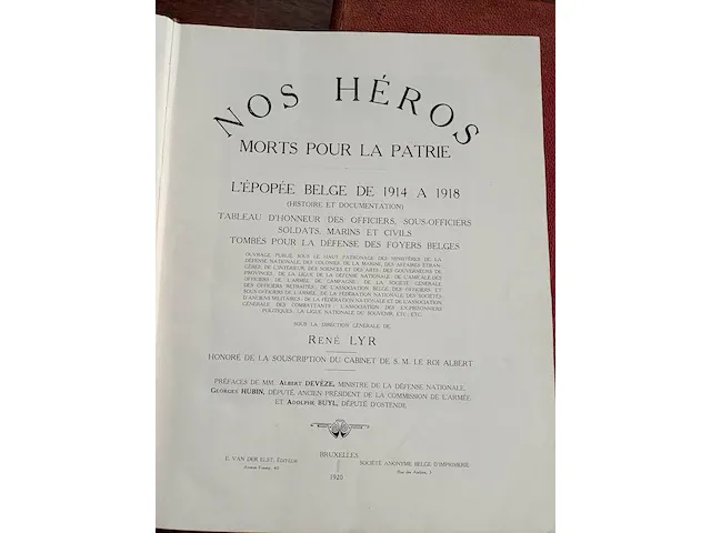 Oude boeken wo i en wo ii, helden en martelaren - afbeelding 8 van  9