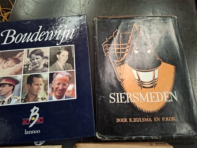 Oude boeken - afbeelding 2 van  3