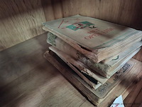 Oude boeken - afbeelding 2 van  2
